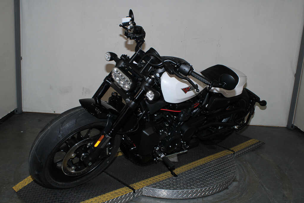 Sportster® S