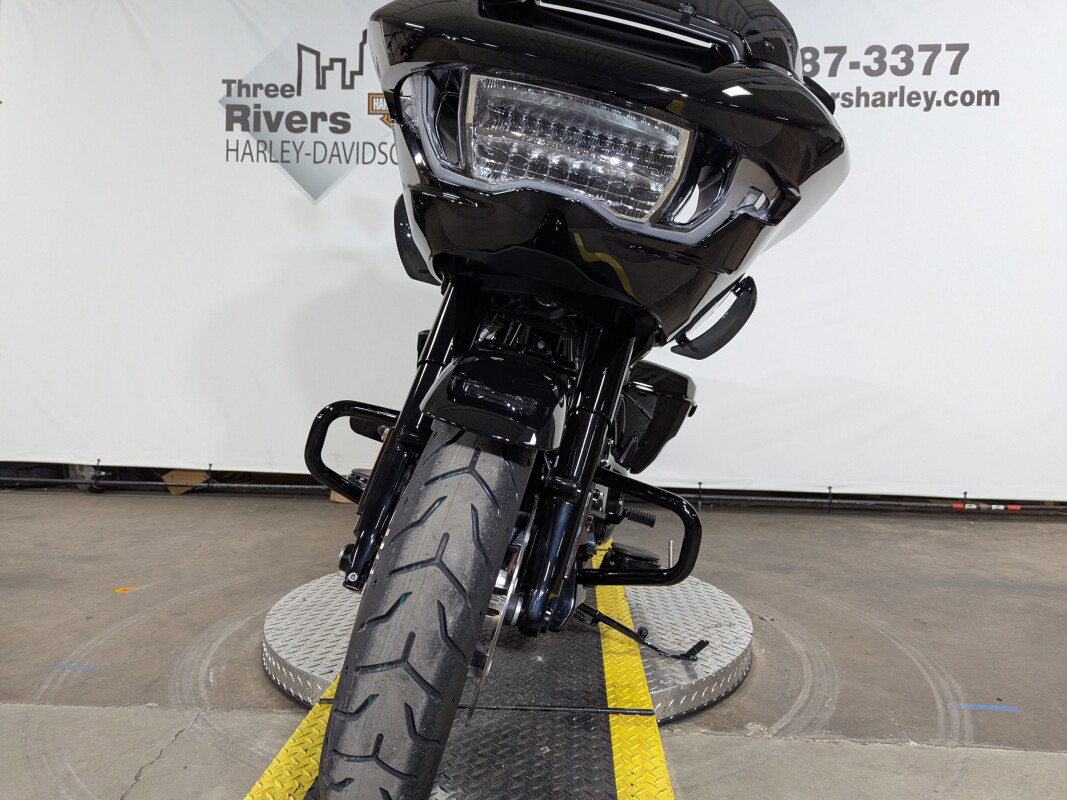 Road Glide®