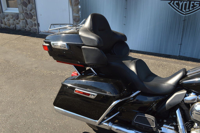 Road Glide® Ultra