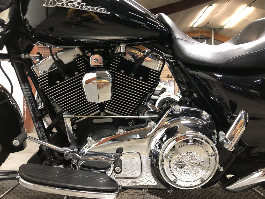 Street Glide®