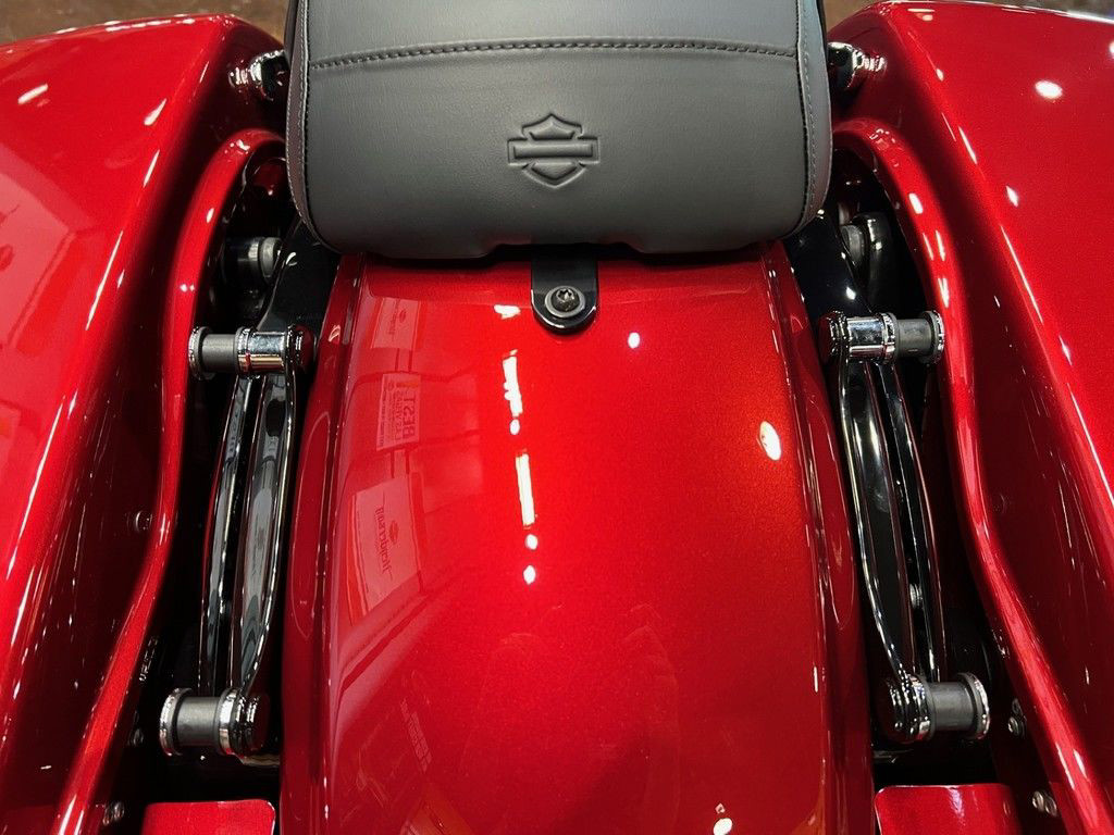 Road Glide®