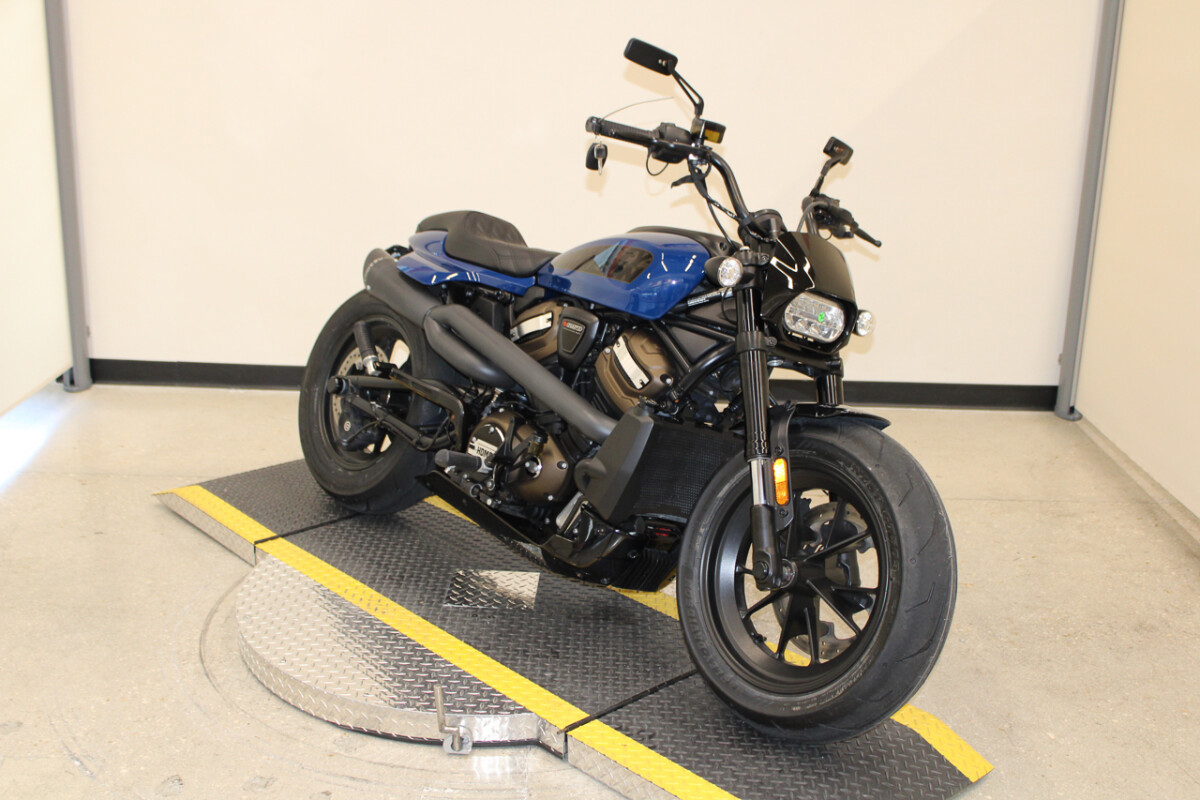Sportster® S