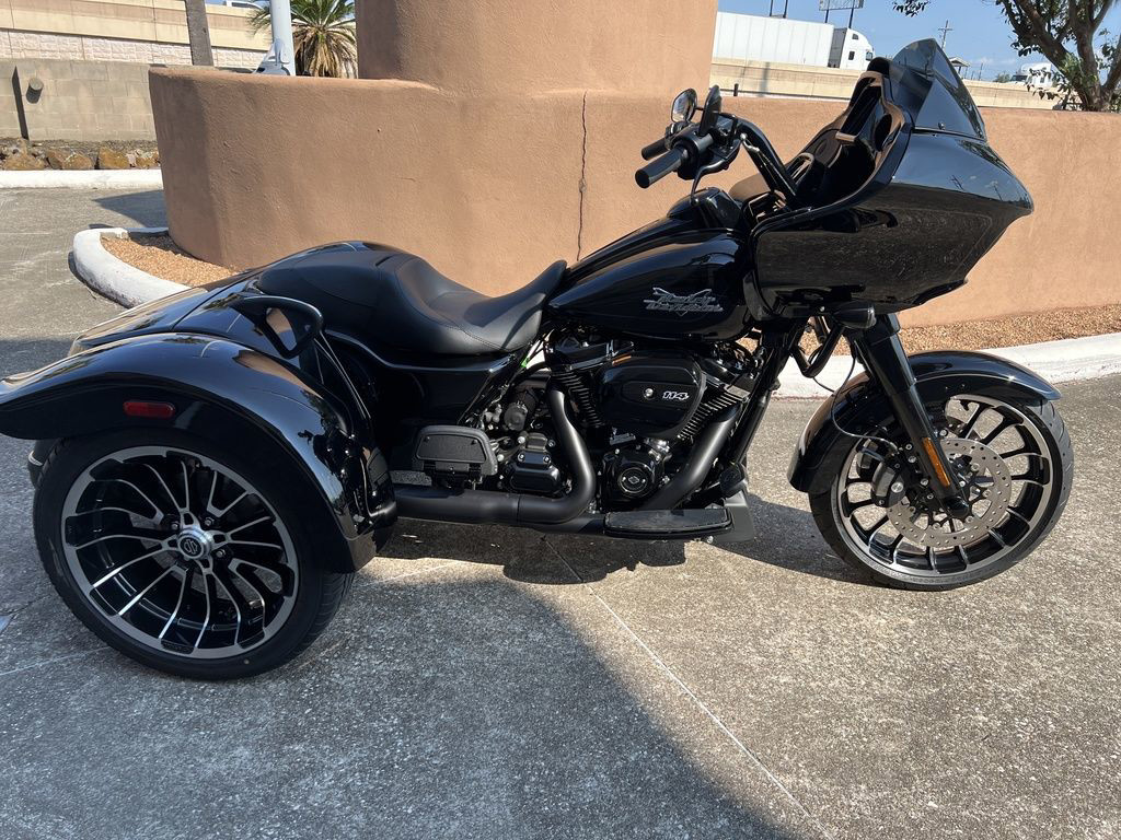Road Glide® 3