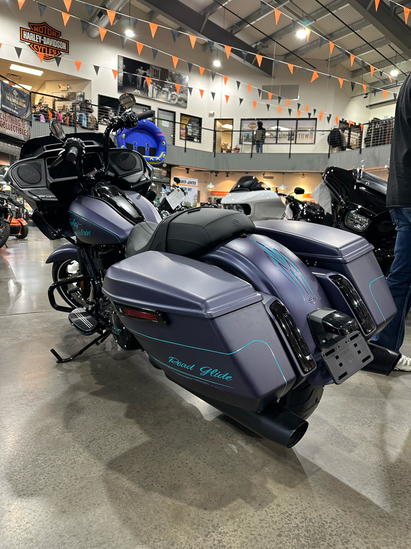 Road Glide®