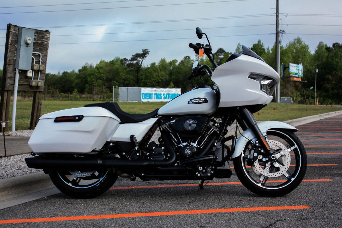 Road Glide®