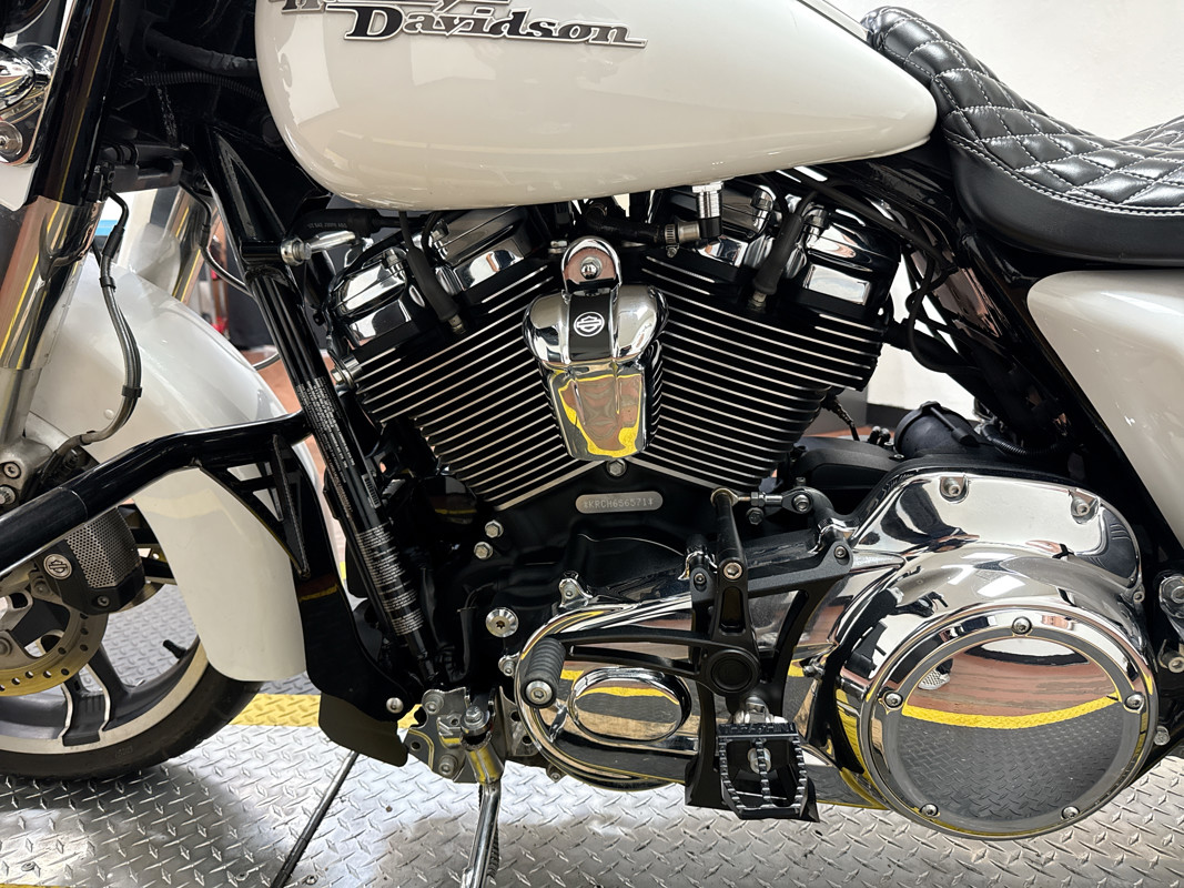 Street Glide® Special