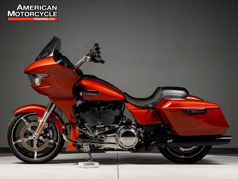 Road Glide®