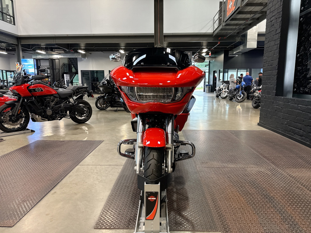 Road Glide®