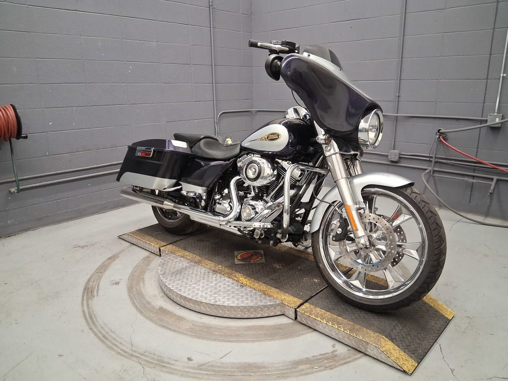 Street Glide®
