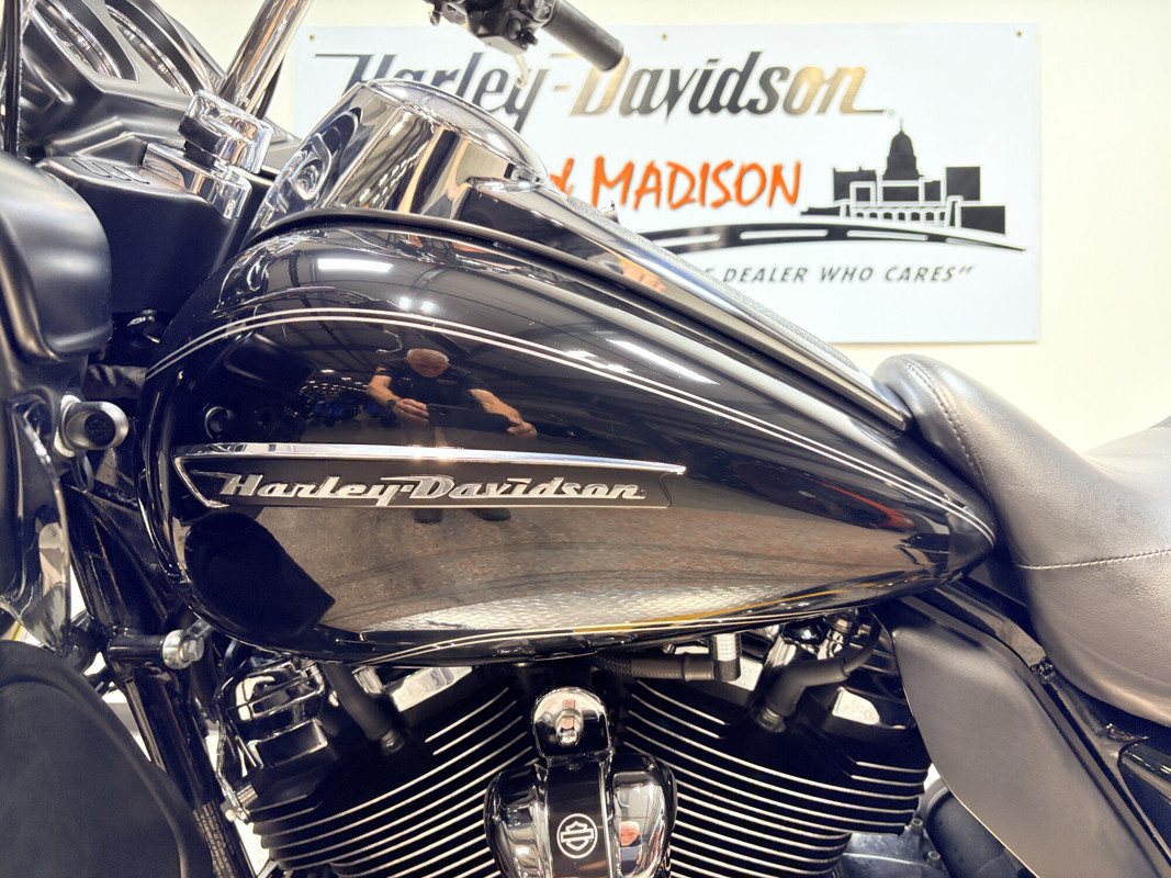Road Glide® Ultra
