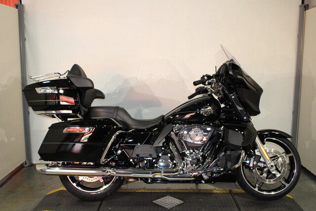 Street Glide® Ultra