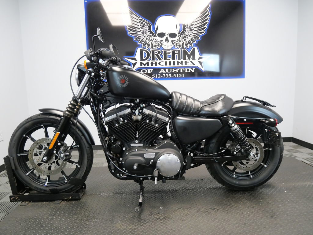 Iron 883®