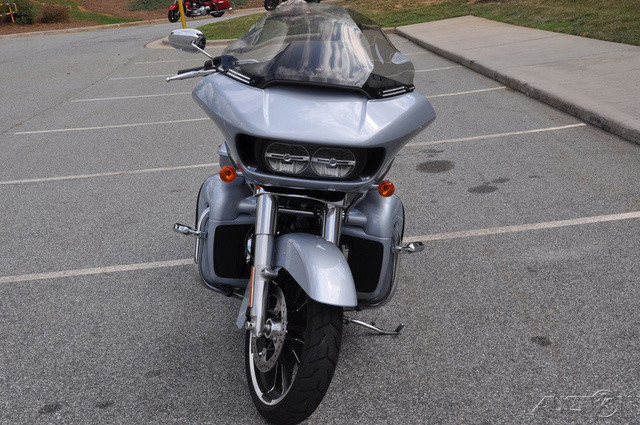 Road Glide®