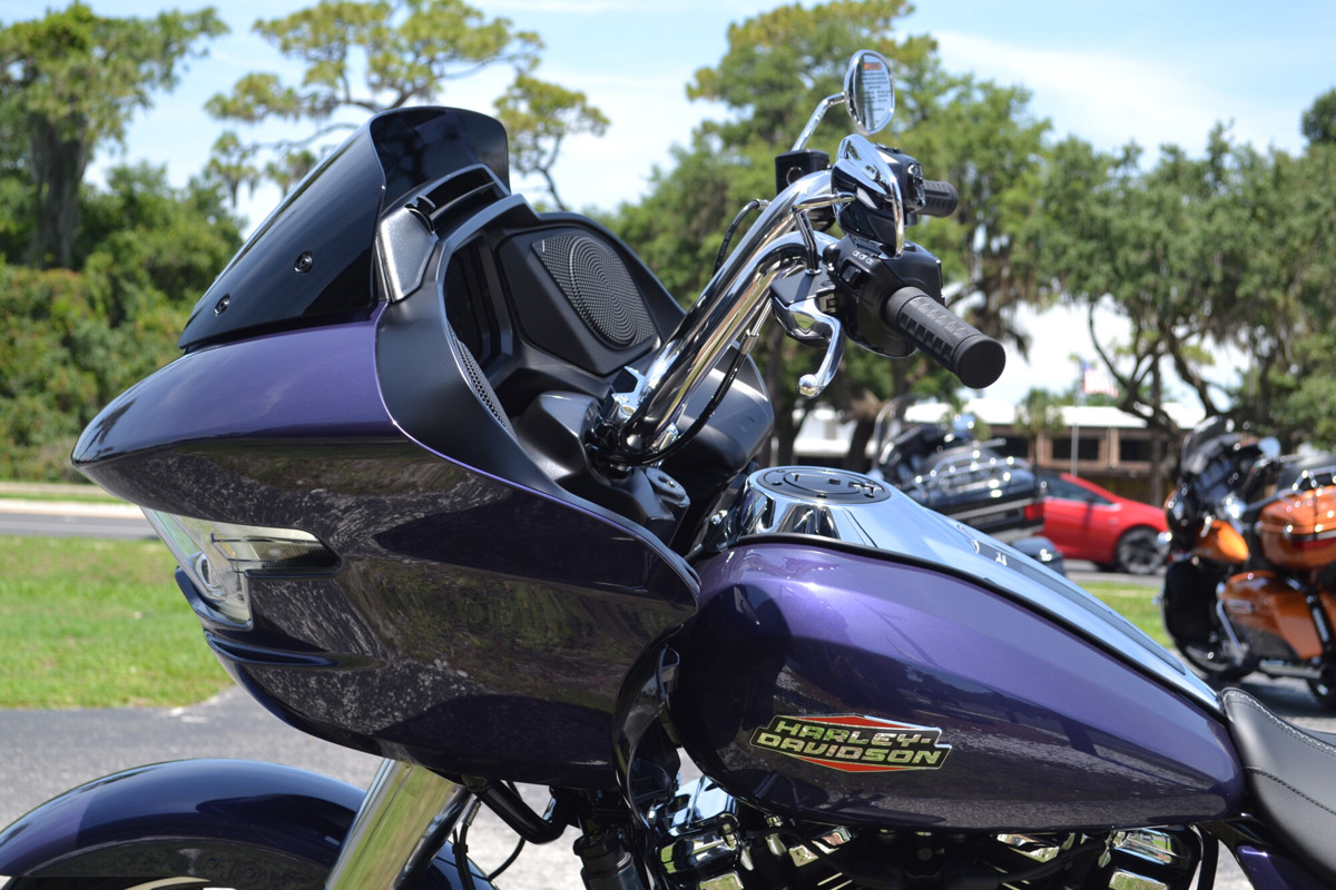 Road Glide®