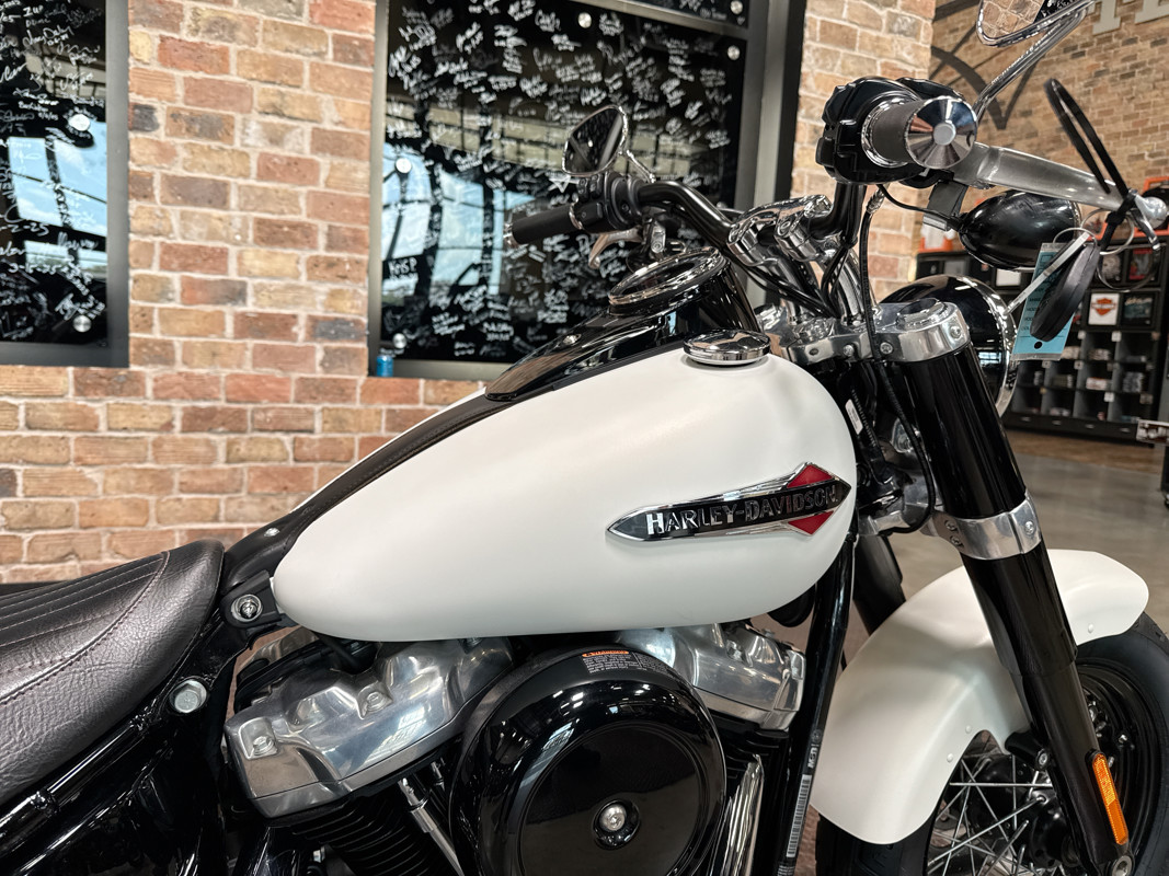 Softail® Slim®