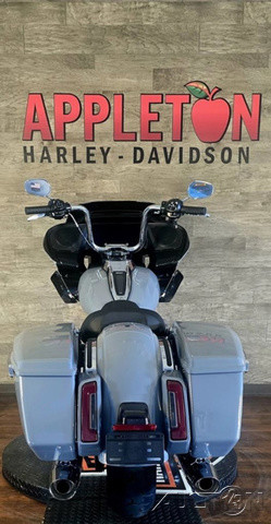 Road Glide®