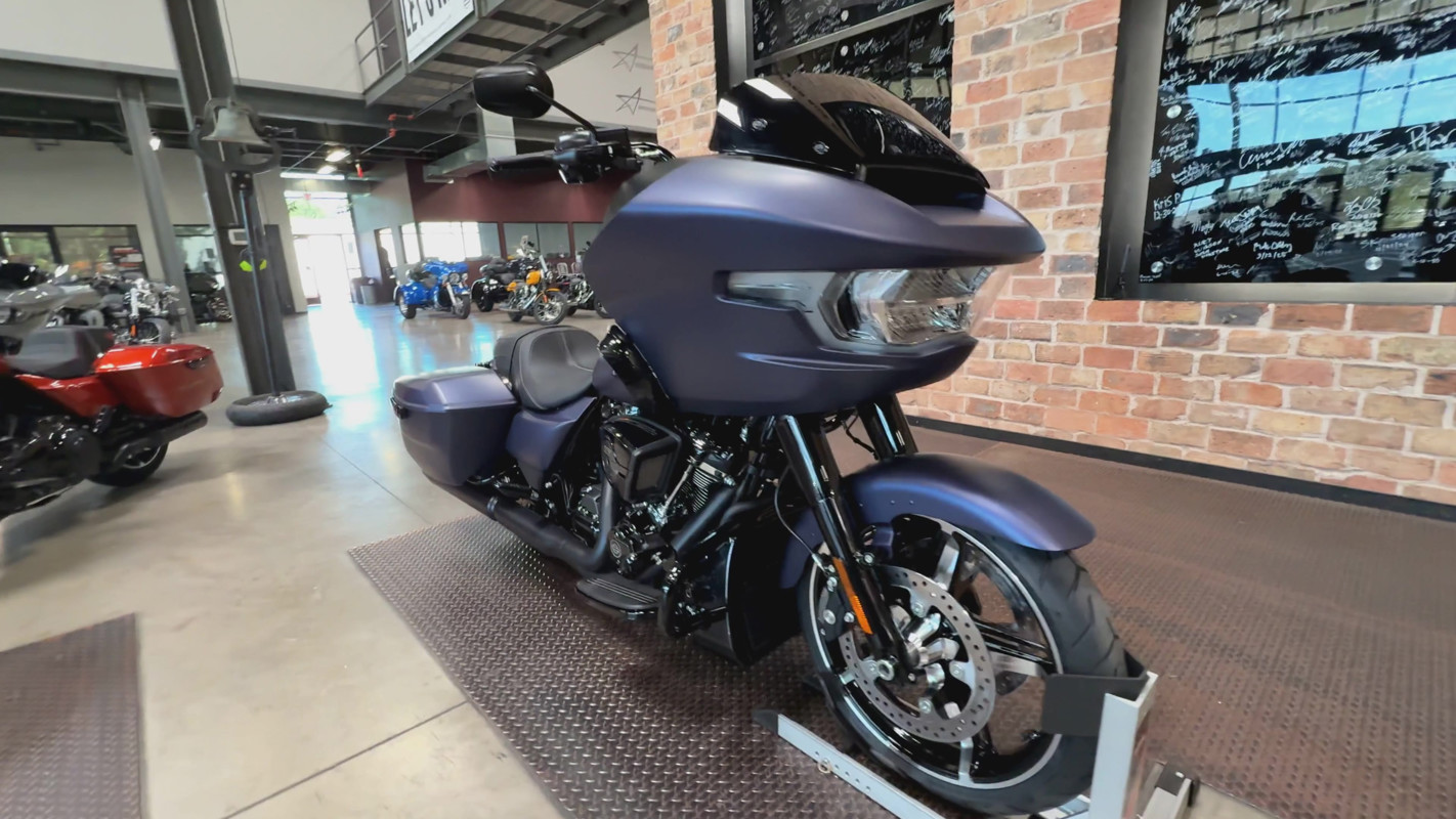 Road Glide®