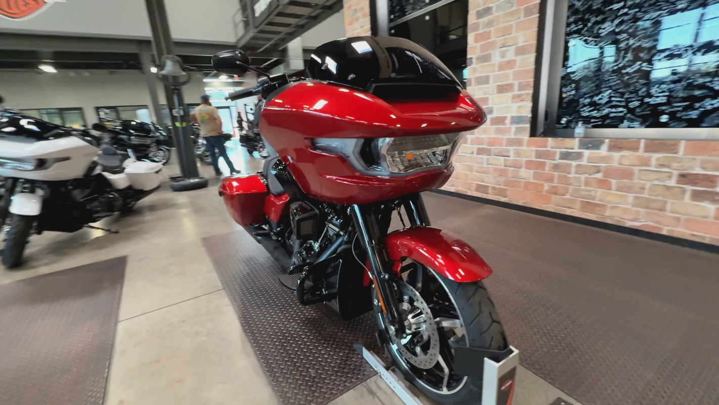 Road Glide®