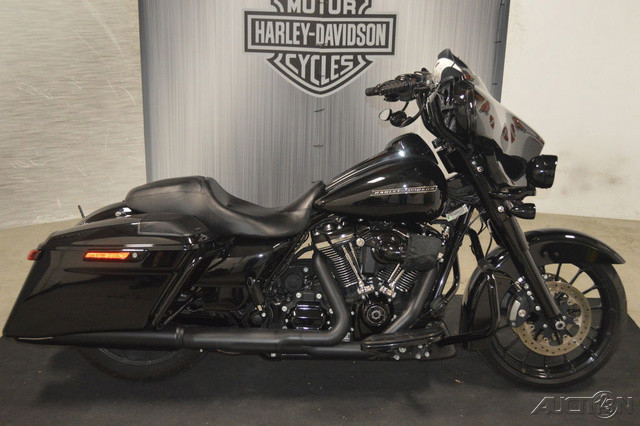 Street Glide® Special