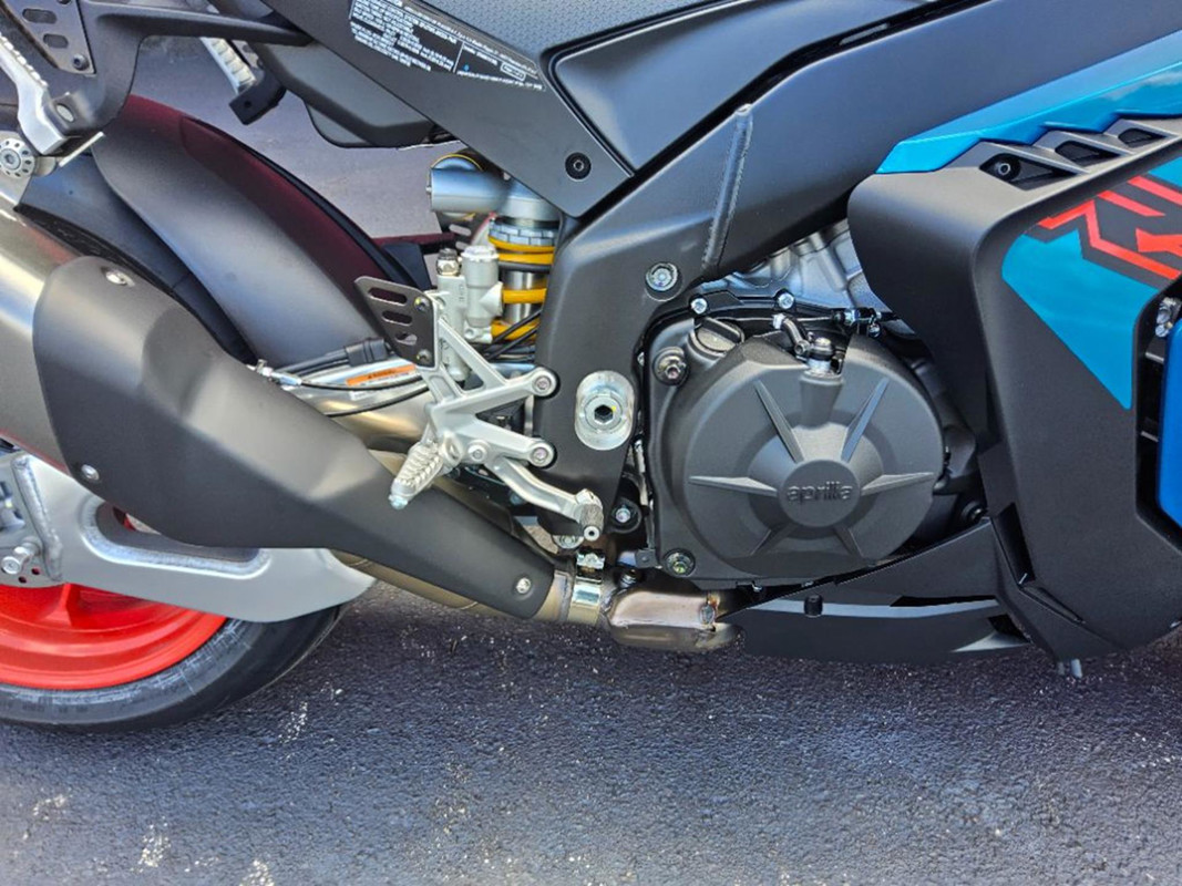 RSV4 1100