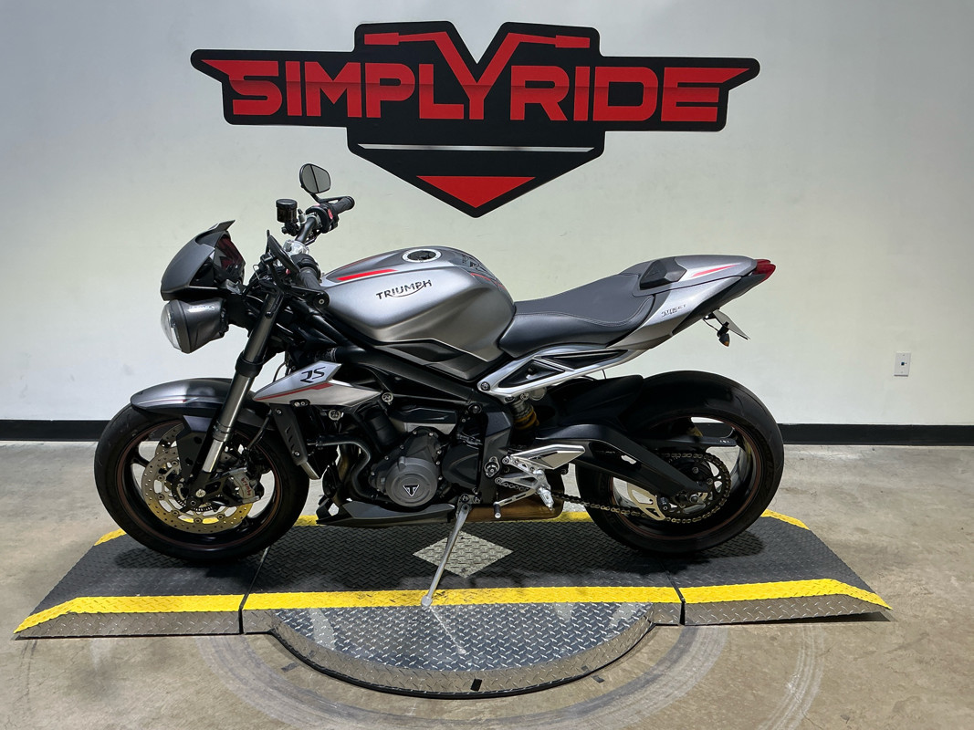 Street Triple RS