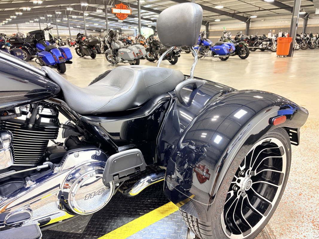 Road Glide® 3