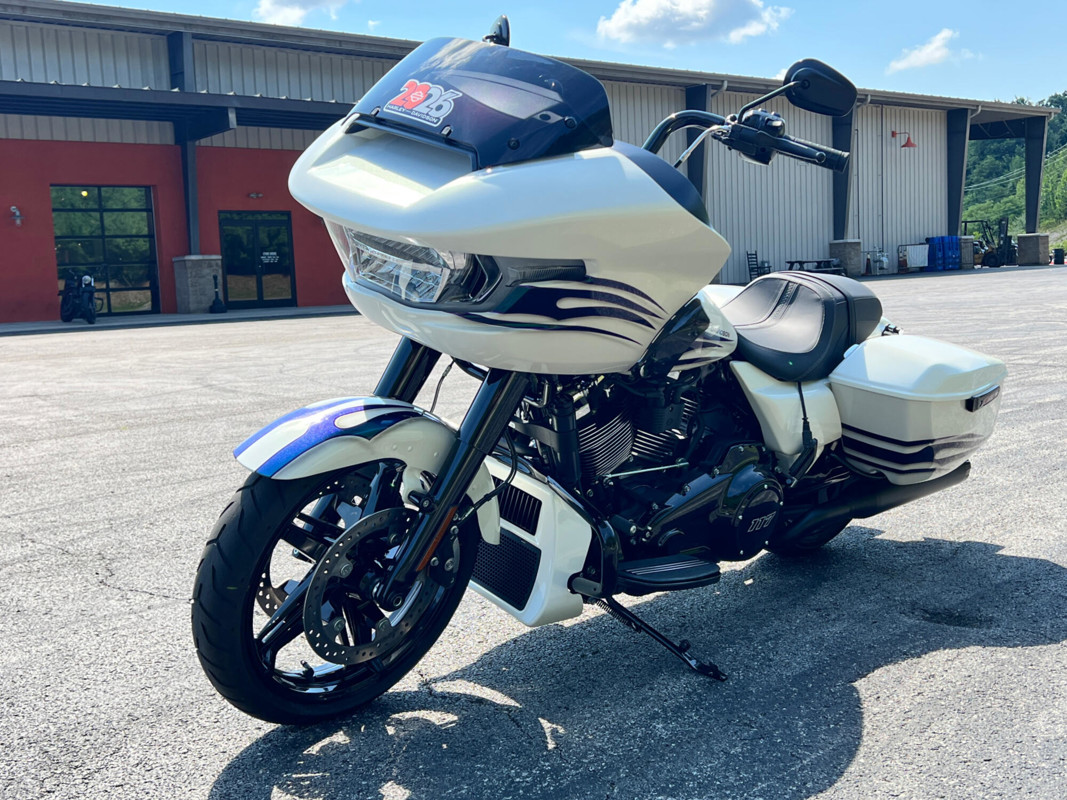 Road Glide®
