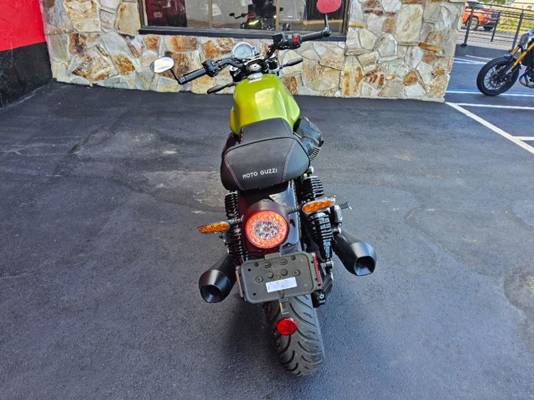 V7 Sport