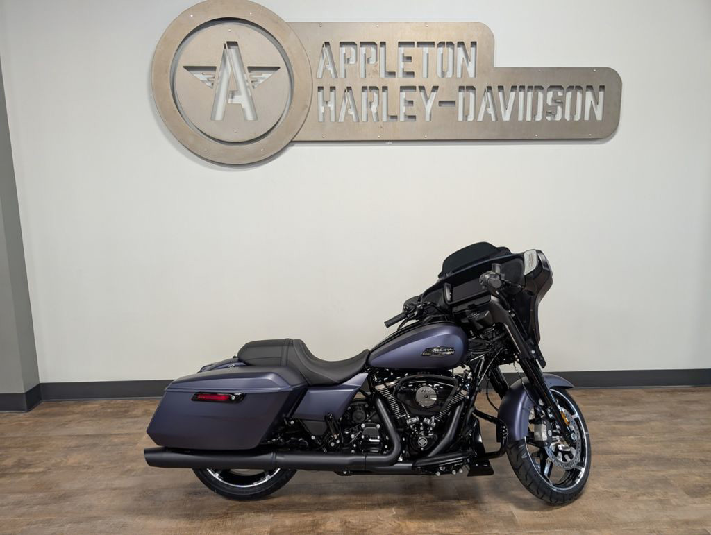 Street Glide®
