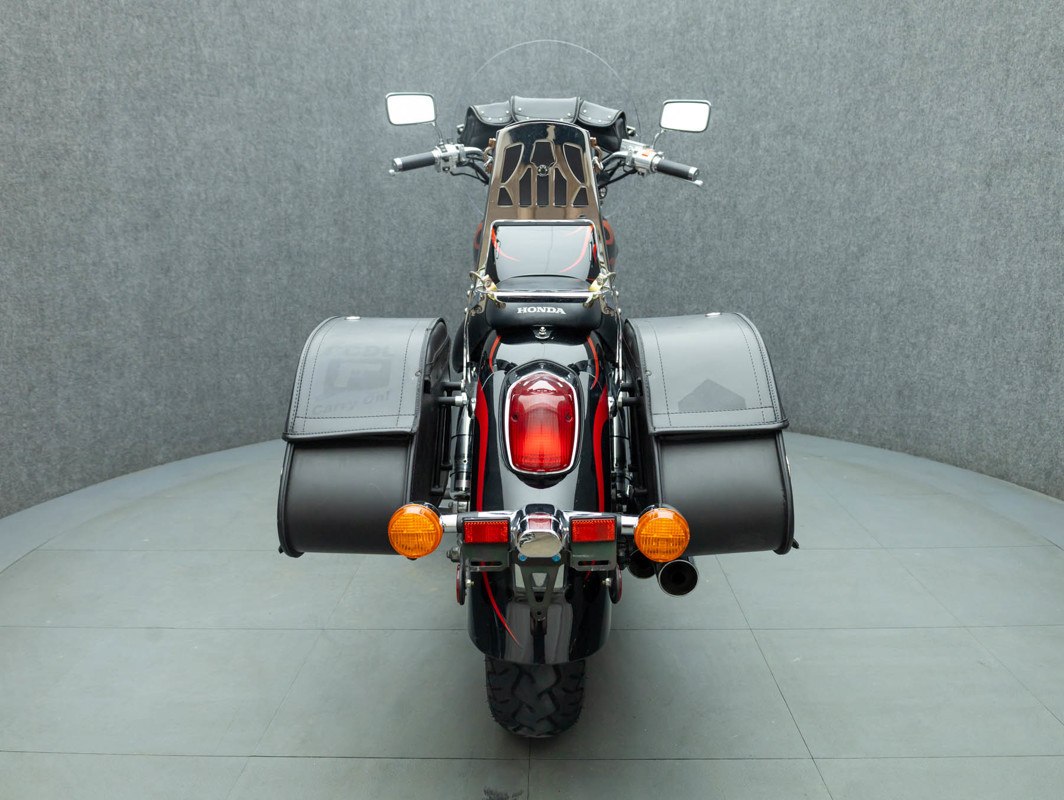 Shadow 1100 Sabre