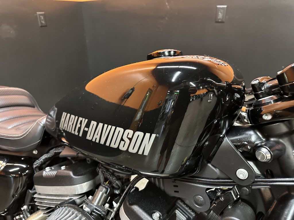 Sportster® Roadster®