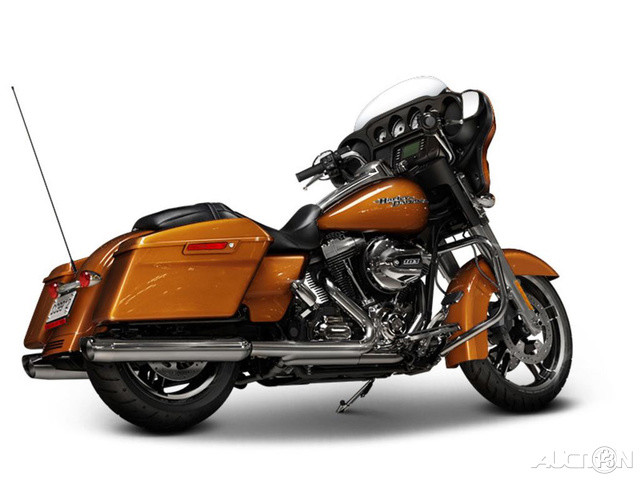 Street Glide®