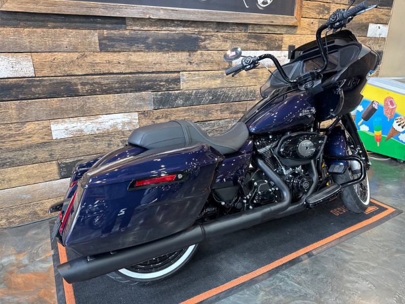 Road Glide®