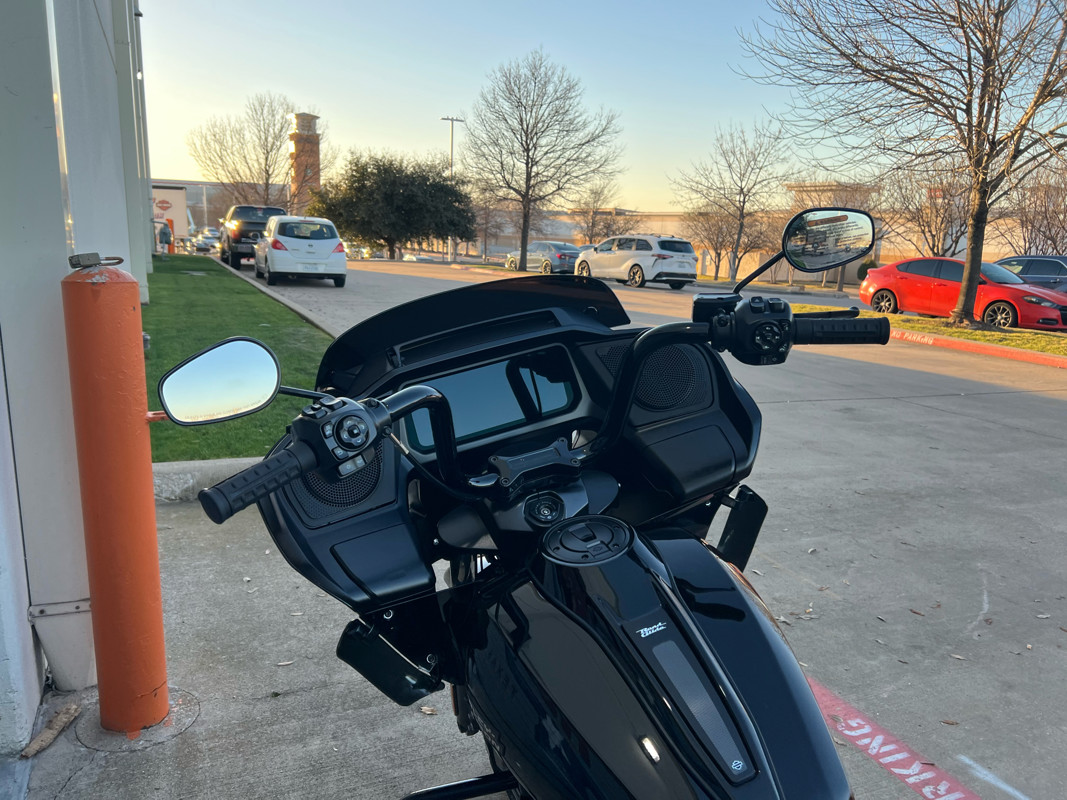 Road Glide®