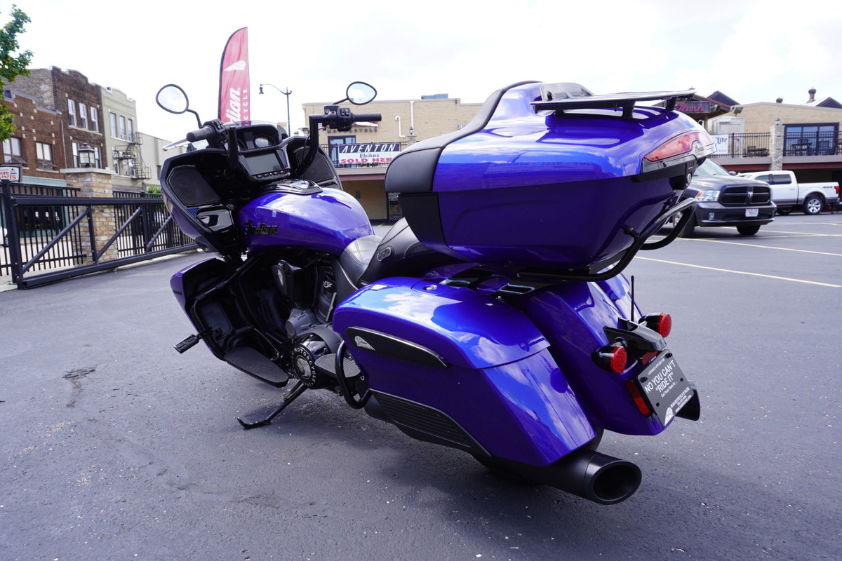 Pursuit Dark Horse Premium Package