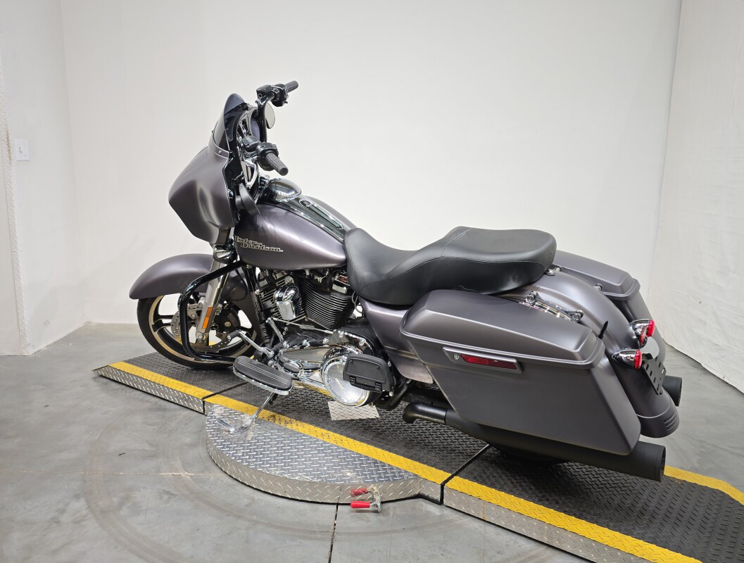 Street Glide® Special
