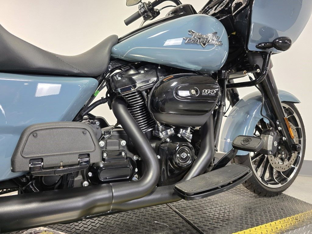 Road Glide® 3