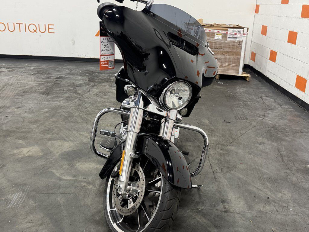 Street Glide®