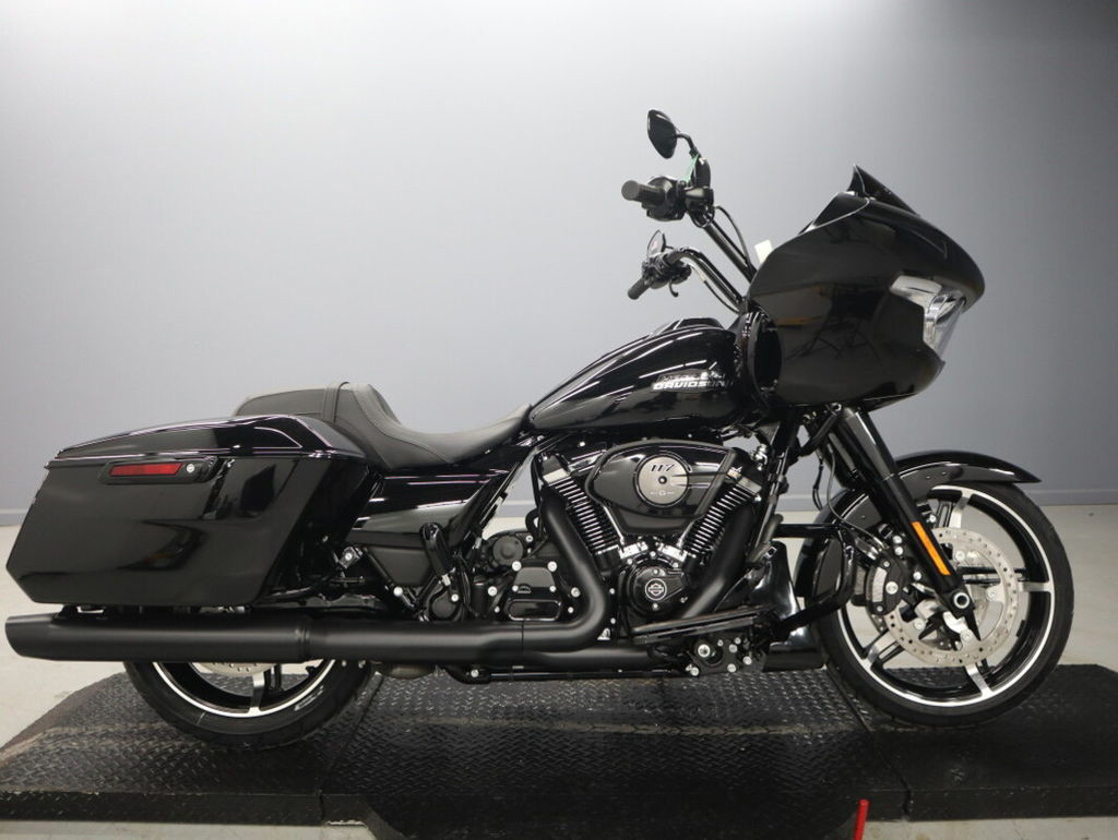 Road Glide®