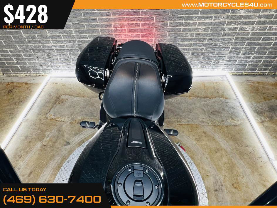 Street Glide®