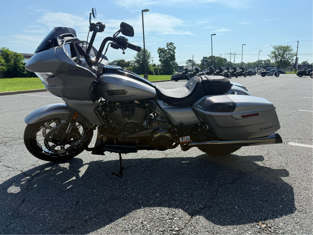 CVO® Road Glide®