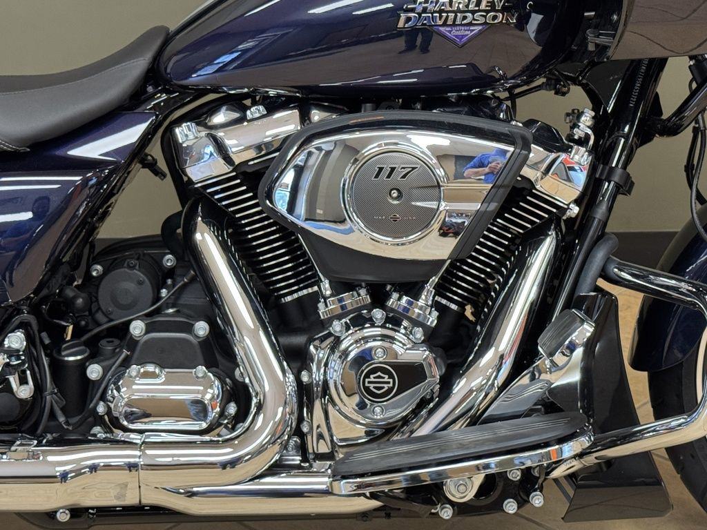 Road Glide®