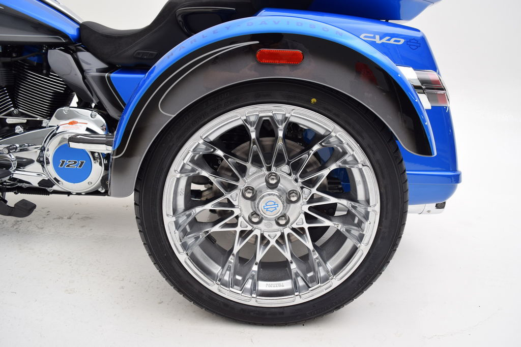 CVO® Street Glide® 3 Limited