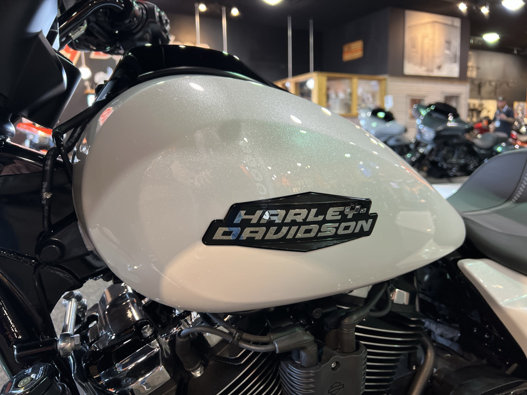 Street Glide®