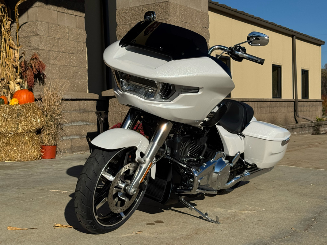 Road Glide®