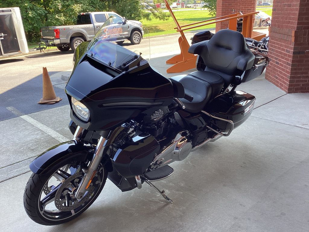 Street Glide® Ultra