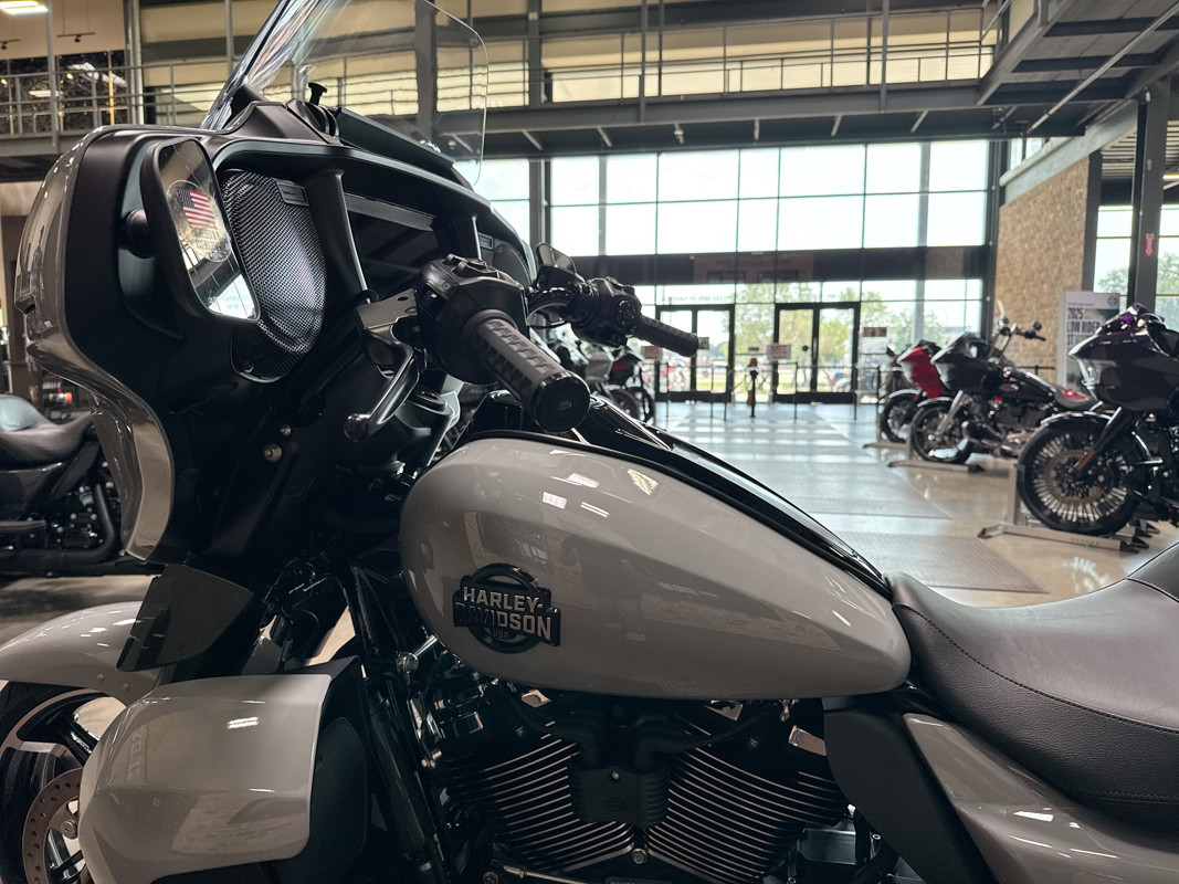Street Glide® Ultra