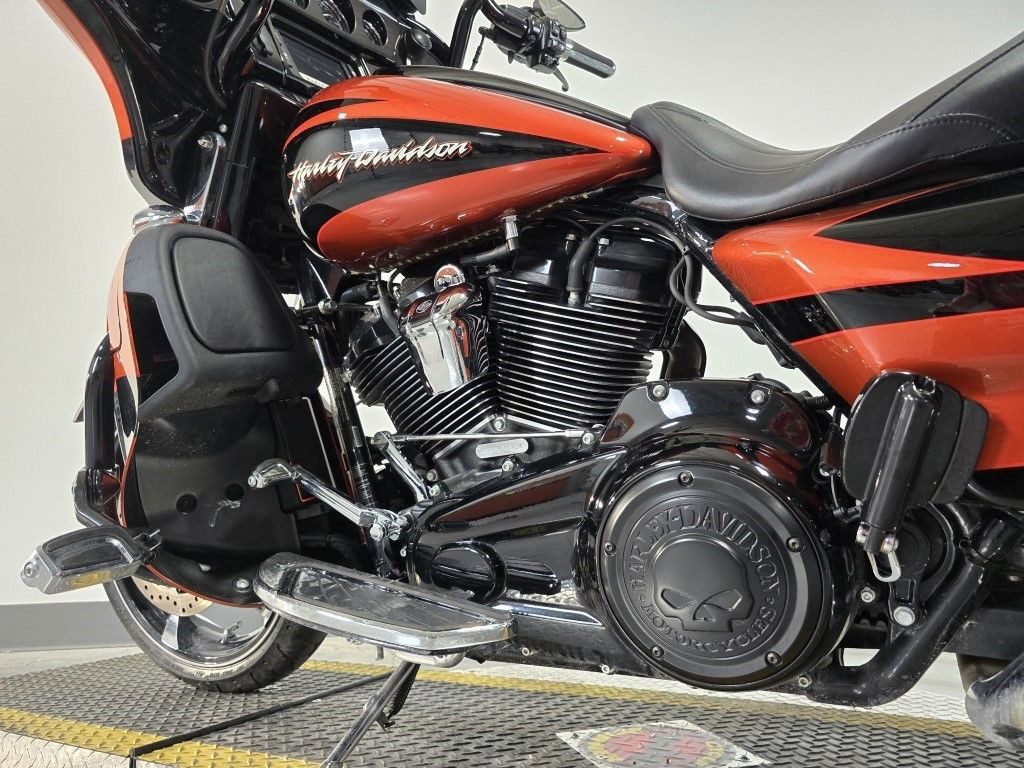 CVO® Street Glide®