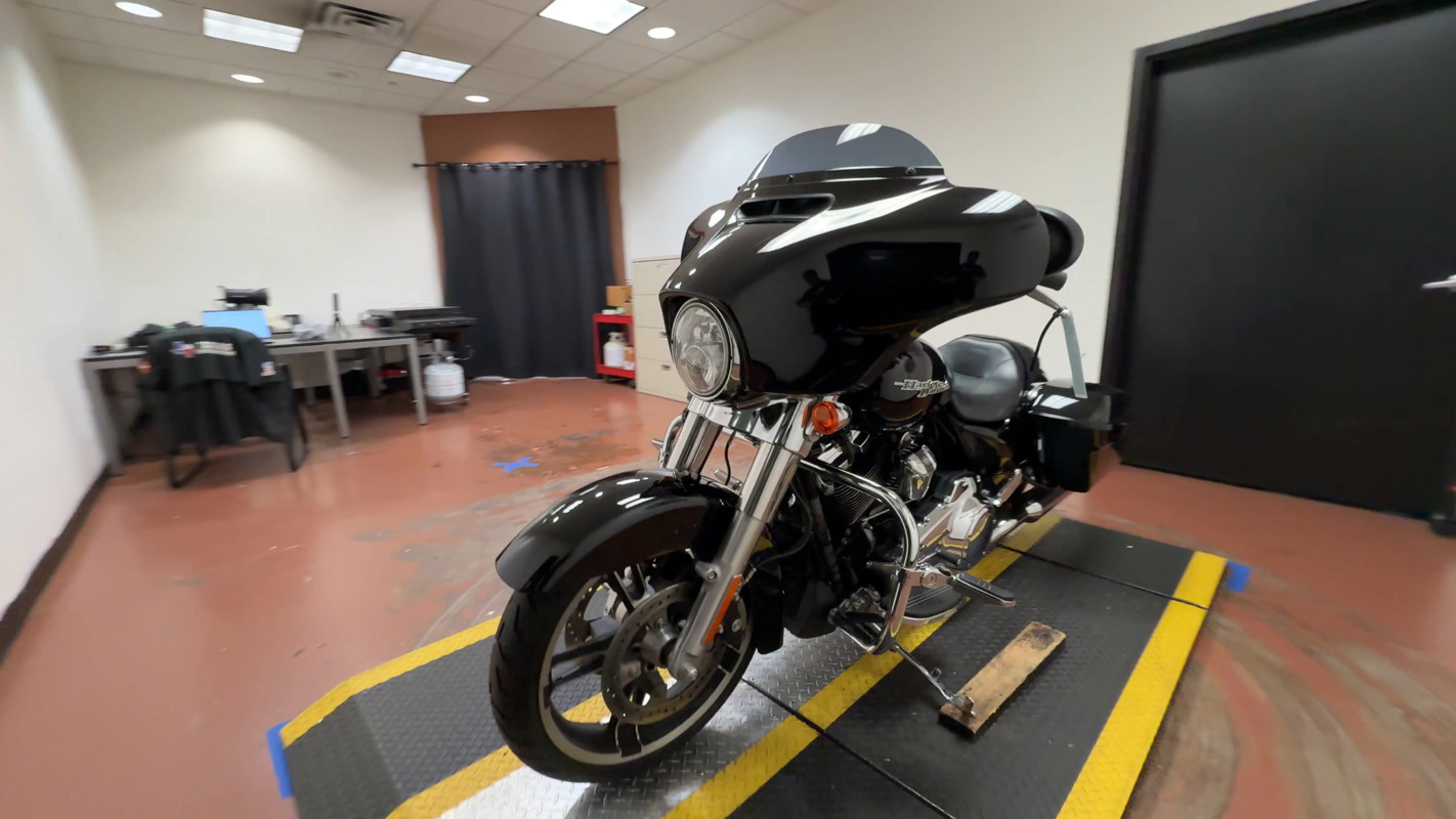 Street Glide®
