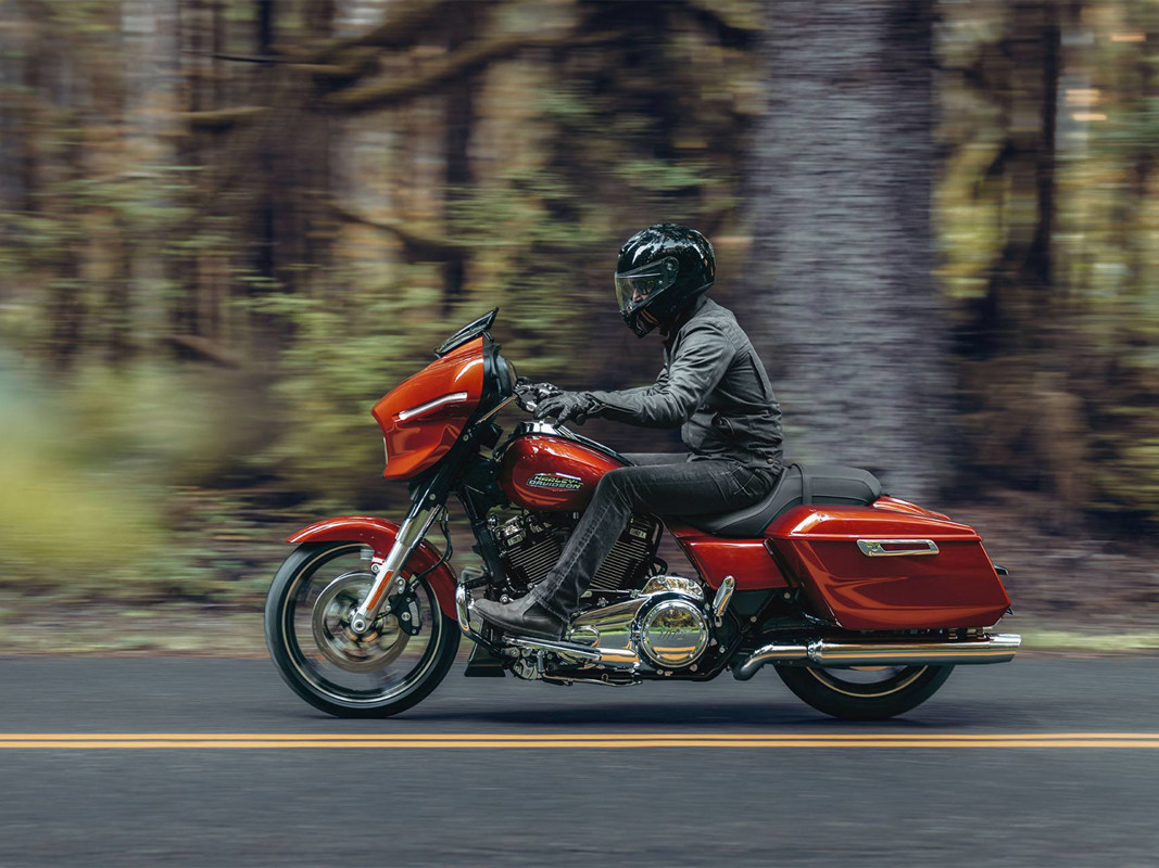 Street Glide®